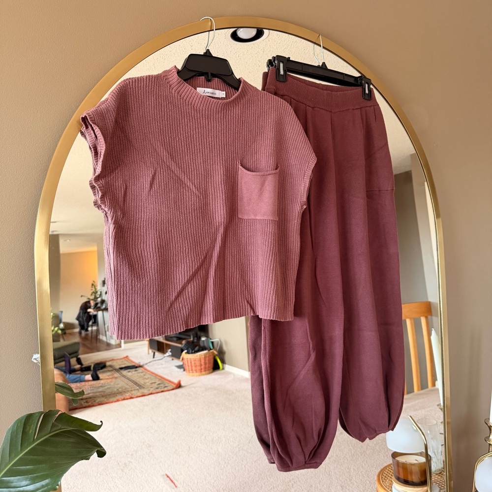 Ribbed Mauve Two-Piece Sweater Set